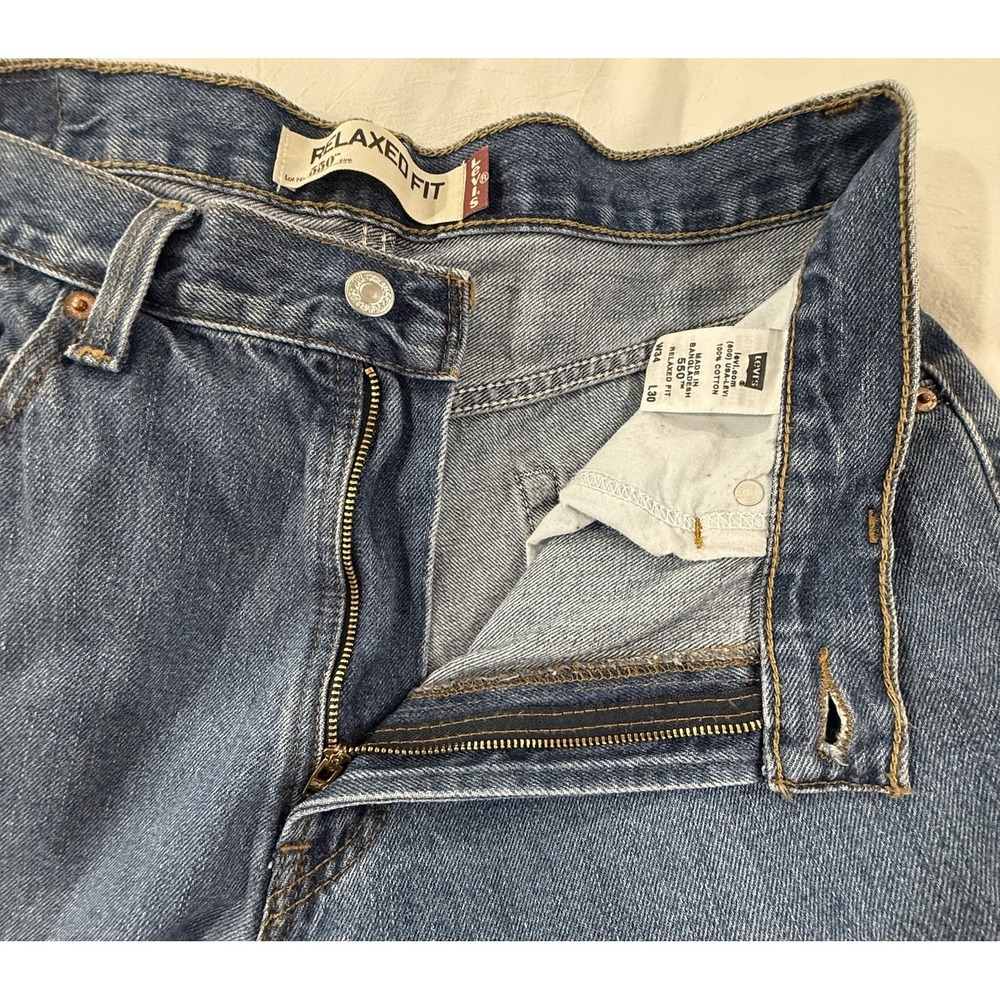 Y2K Levi's 550 Relaxed Fit 34x30(32x29)  Stone Washed Denim Tapered 2009 - Picture 13 of 16
